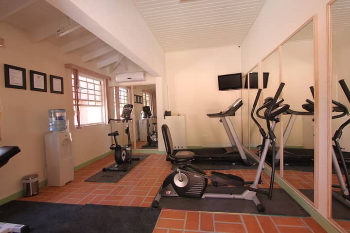 gym 720x480